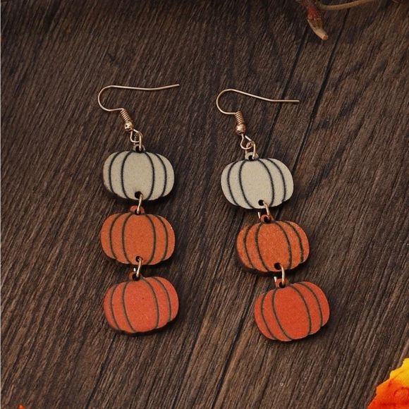 Pumpkin Dangle Earrings - Picture 2 of 4